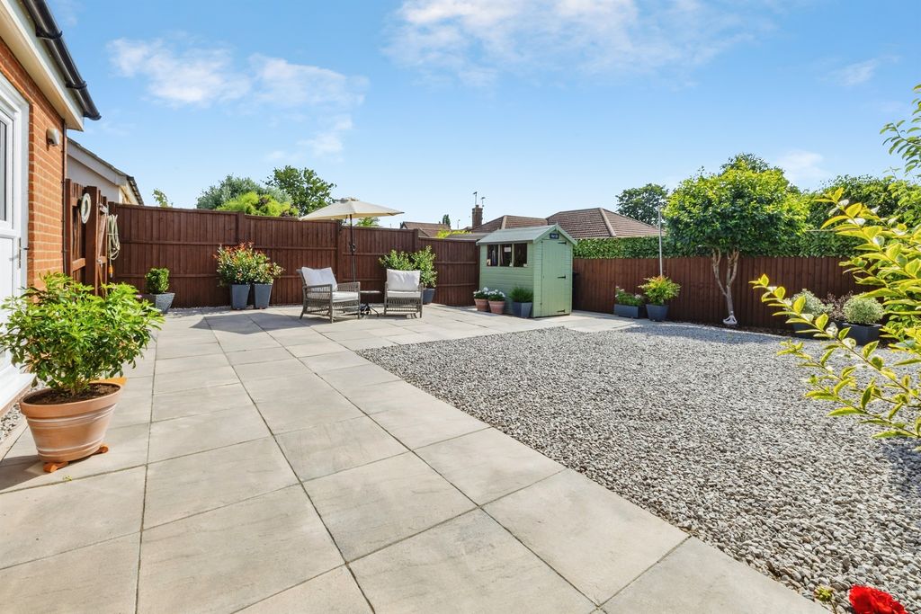 Property photo 2 of 14