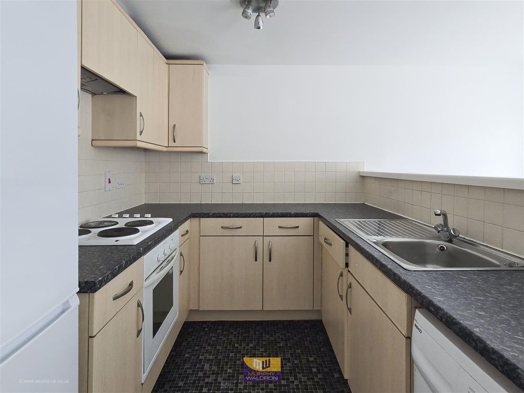 Property photo 3 of 19 M02043 (4).Jpg
