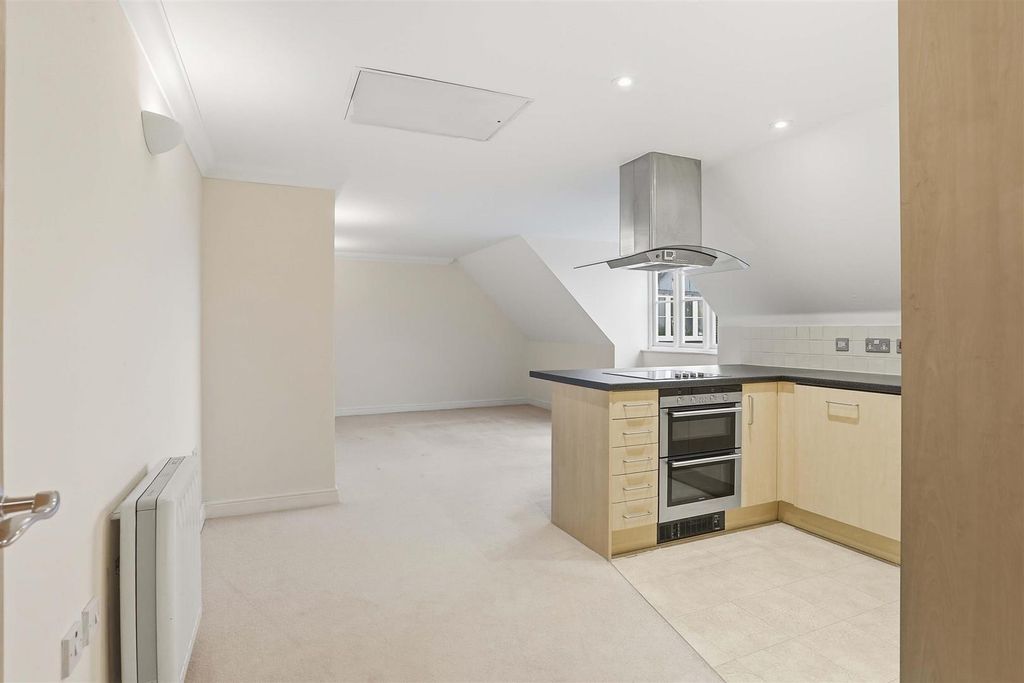 Property photo 2 of 18 1613062993 - 2.Jpg