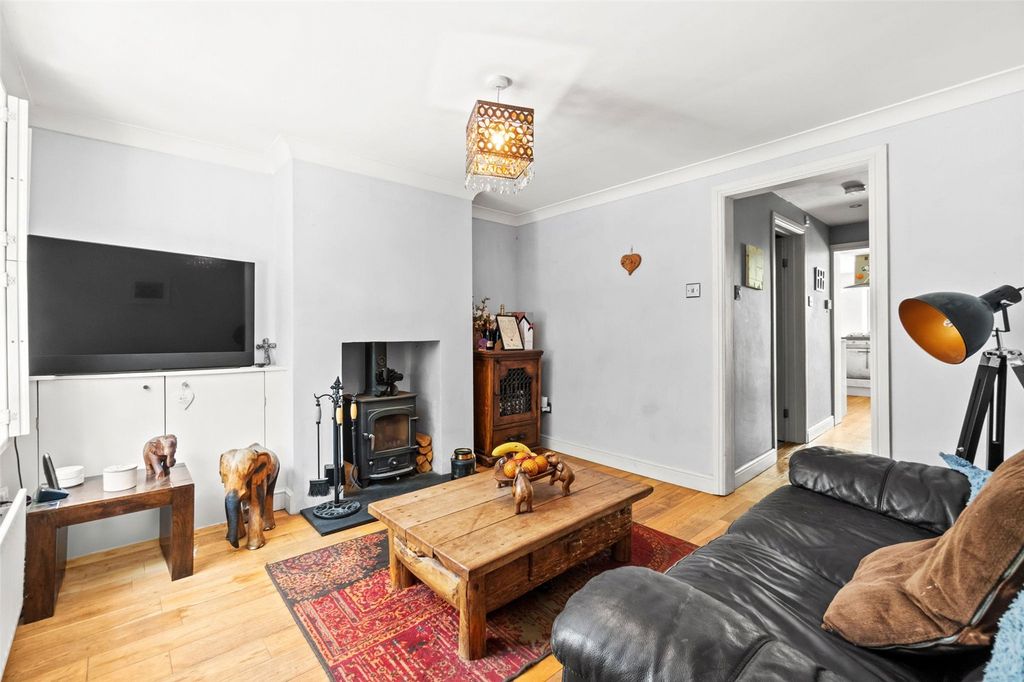 Property photo 3 of 12 Picture No. 02