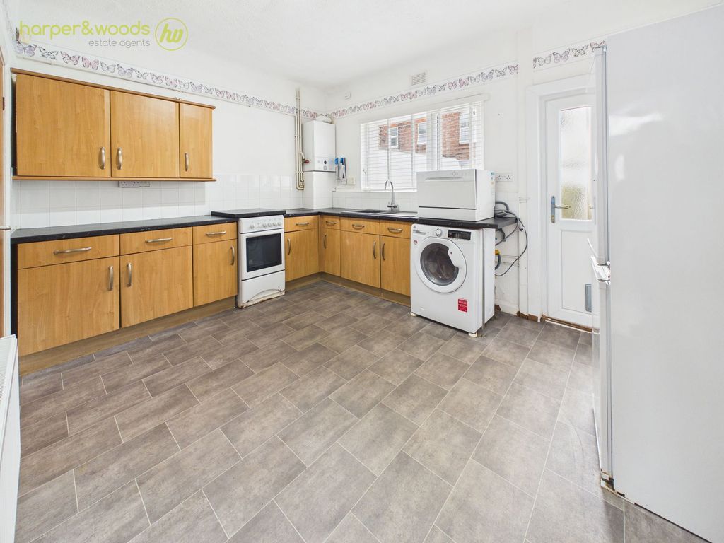 Property photo 2 of 26