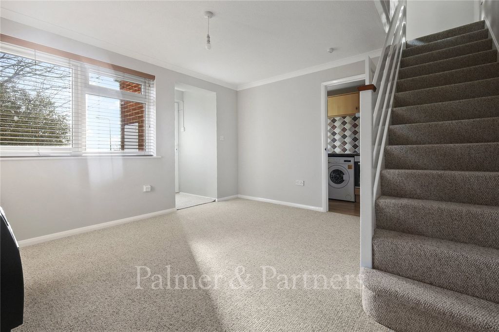 Property photo 3 of 8 Reception Room