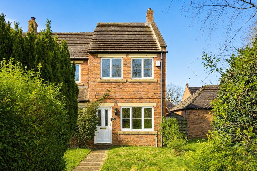 Property photo 1 of 18 External