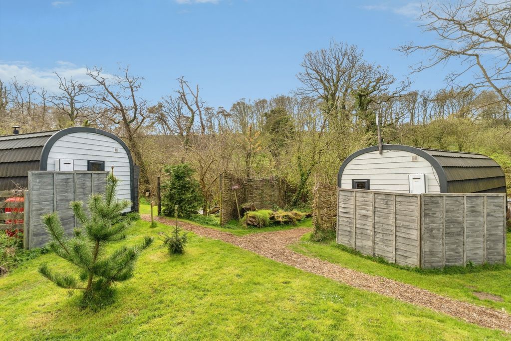 Property photo 3 of 30 Pbox-Img.Jpg