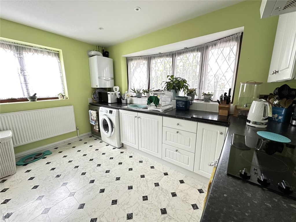 Property photo 3 of 12 Picture No. 19