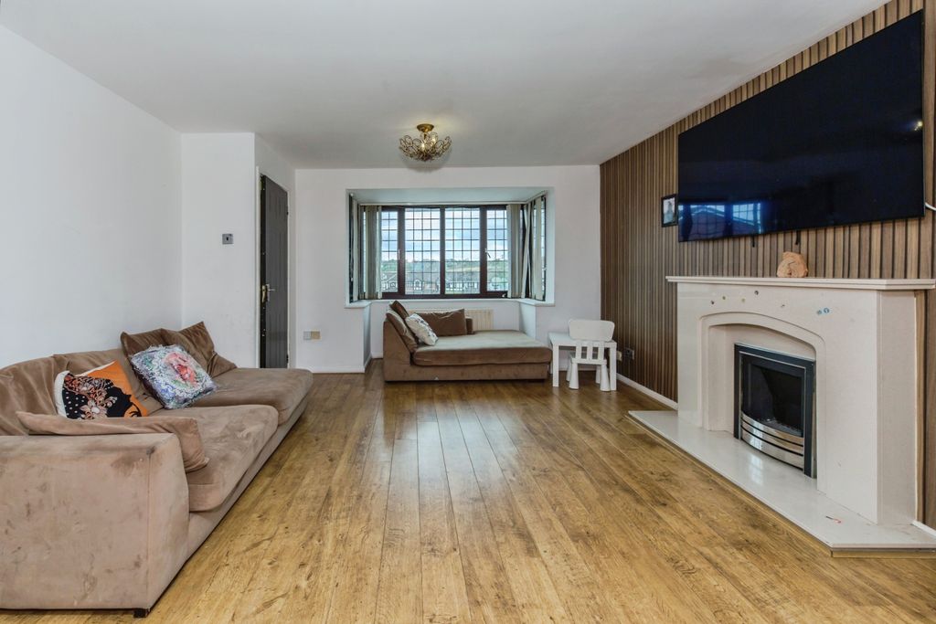 Property photo 3 of 20 Oy1A9957