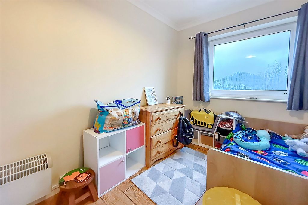 Additional image 11 of 2 bed flat for saleWick Parade, Wick, Littlehampton, West Sussex BN17
