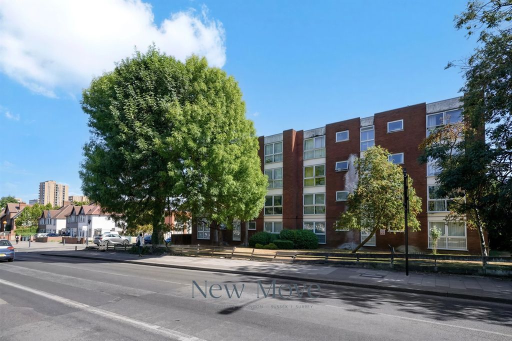 Property photo 1 of 8 1 Bed Flat For Sale Talbot Road, Wembley Ha0