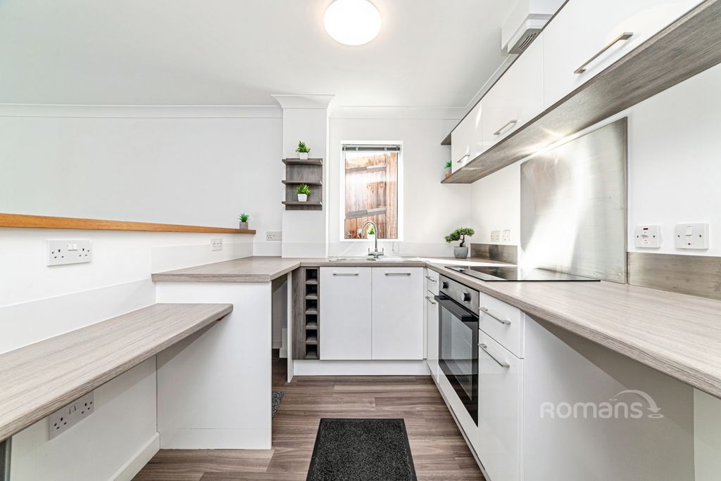 Property photo 2 of 16 Pbox-Img.Jpg