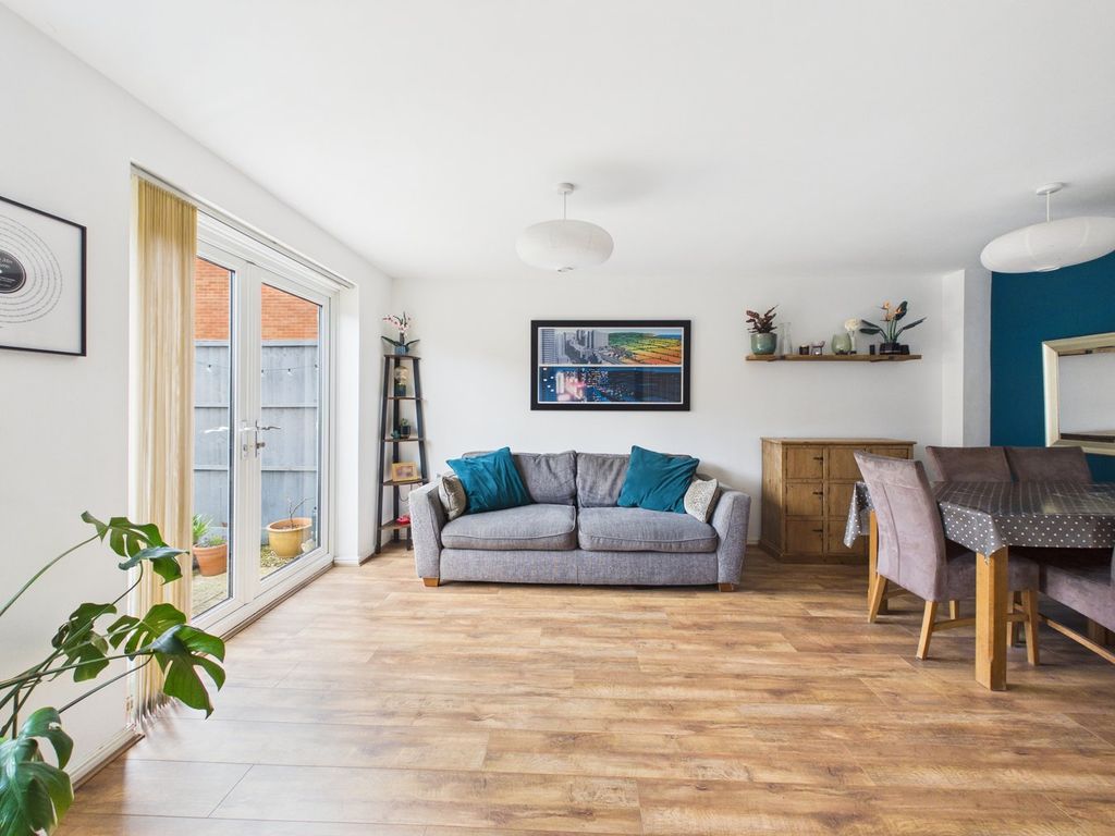 Property photo 3 of 18