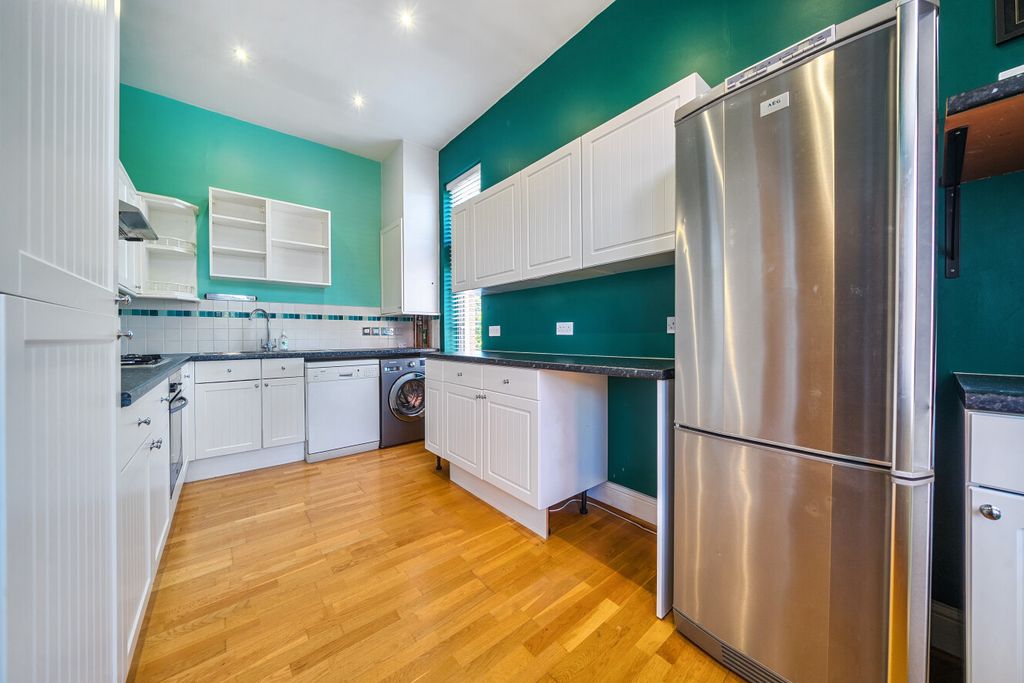 Property photo 1 of 16 1507932-13-6A7B4c...