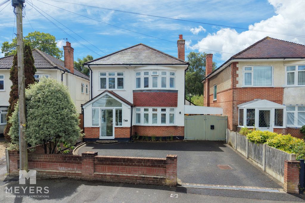 Property photo 1 of 39