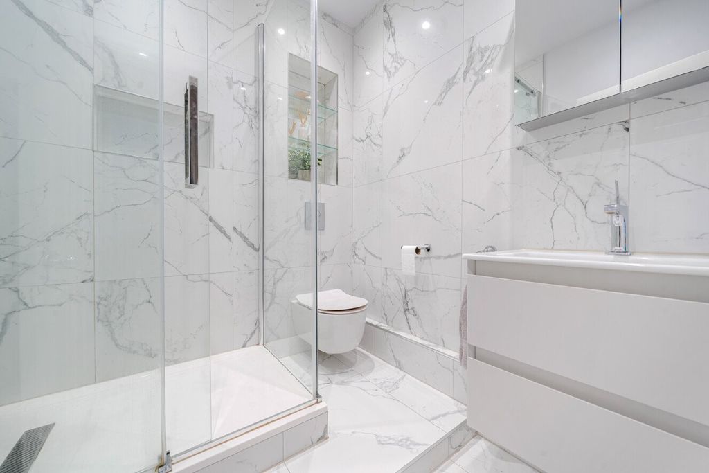 Property photo 2 of 10 Picture No. 03