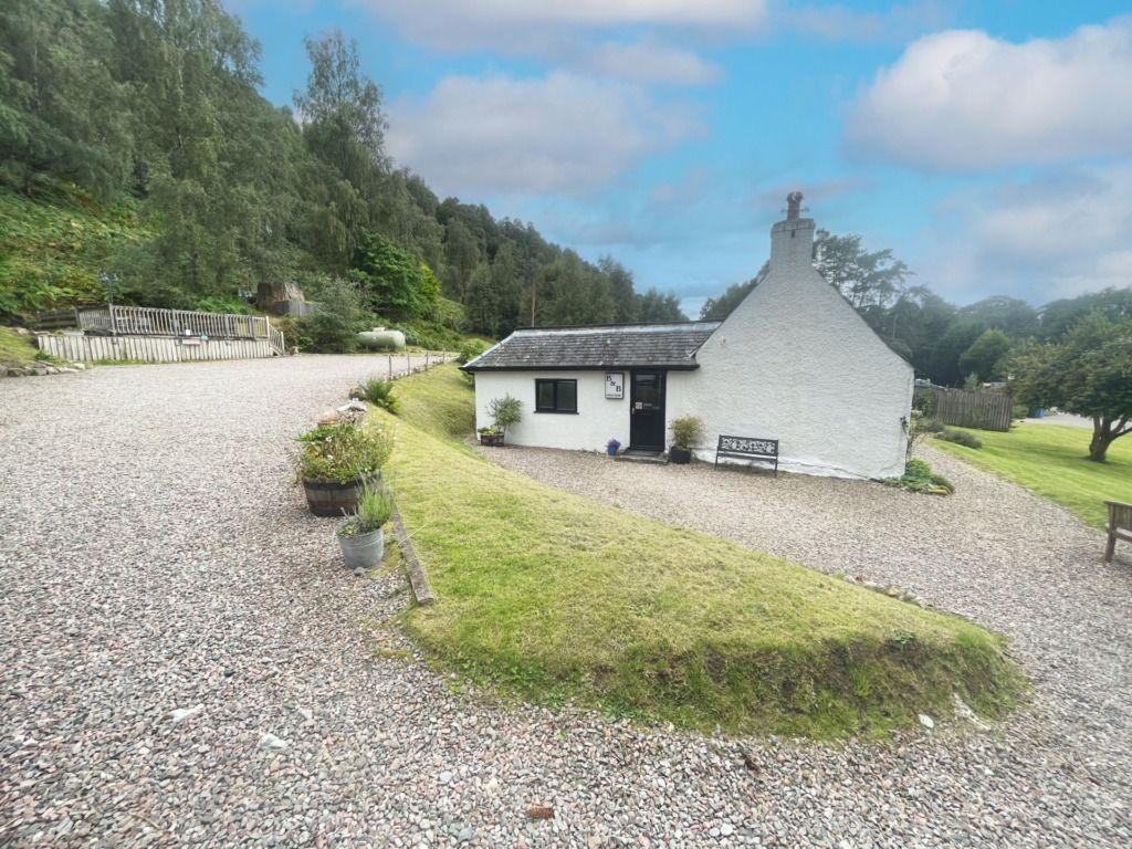 Property photo 3 of 49