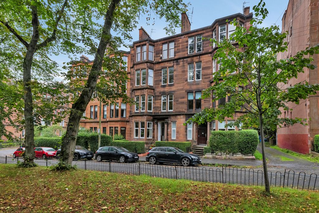 Property photo 1 of 33 3-Print-94 Queensborough Gardens Flat 2.2_16