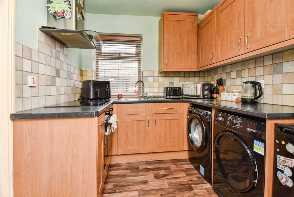 Property photo 3 of 15 Pbox-Img.Jpg