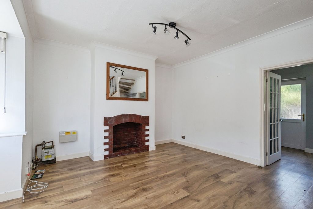 Property photo 3 of 16 Pbox-Img.Jpg