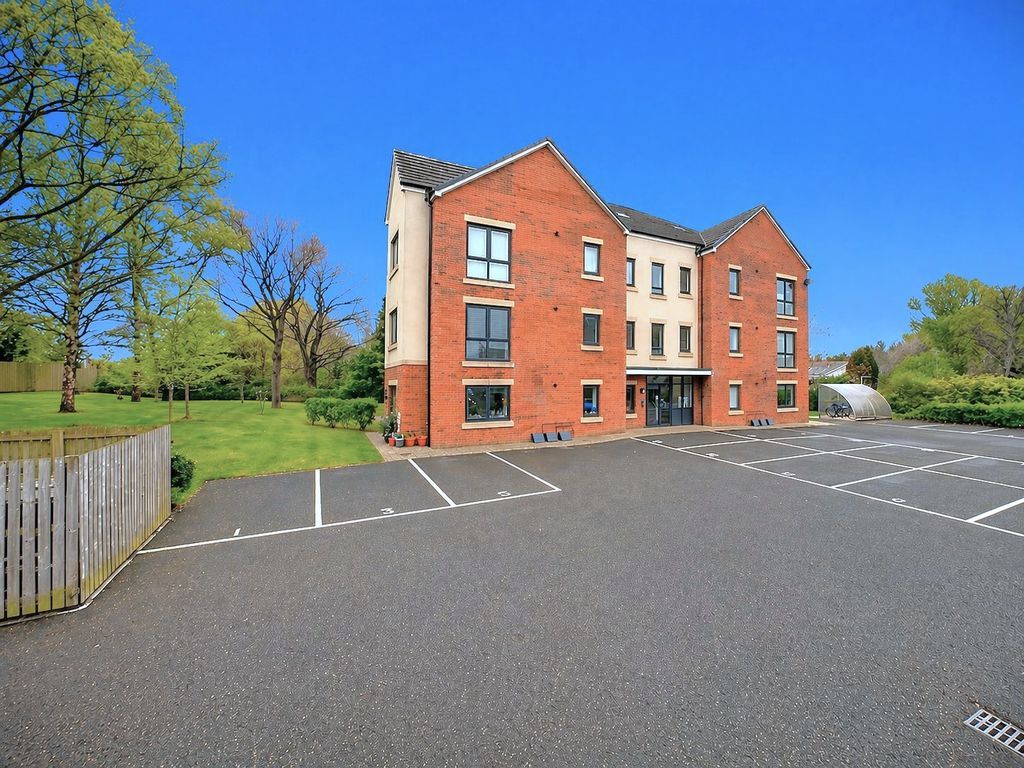 Property photo 1 of 17 Photo 14