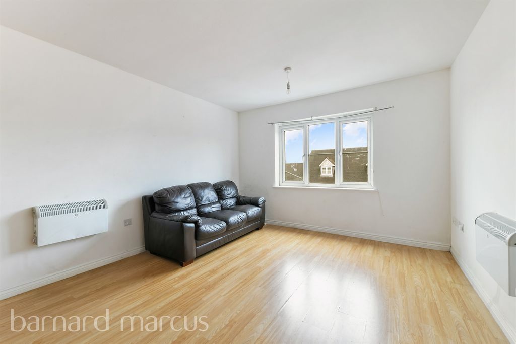 Property photo 2 of 11
