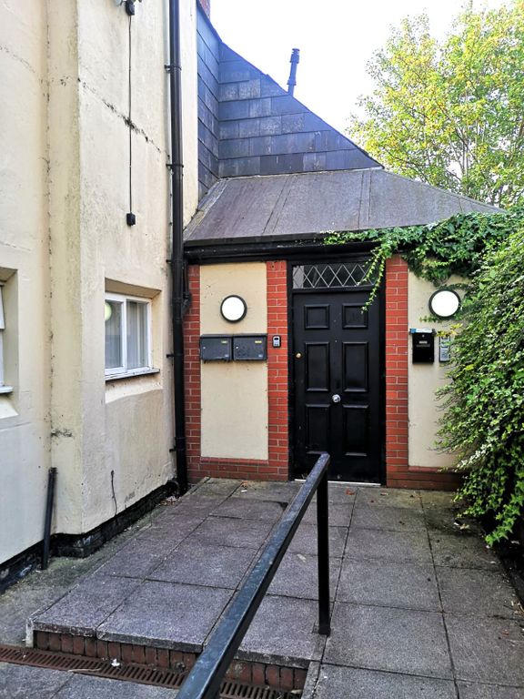 Property photo 2 of 9