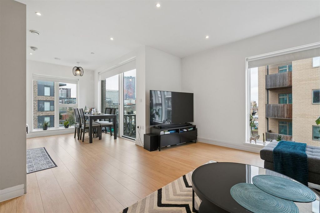 Property photo 1 of 9 Maraschino Apartments Reception 2