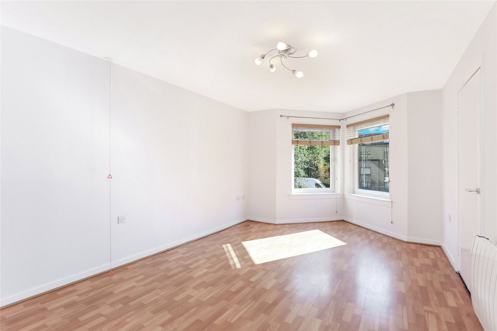 Property photo 2 of 17 Picture No. 05