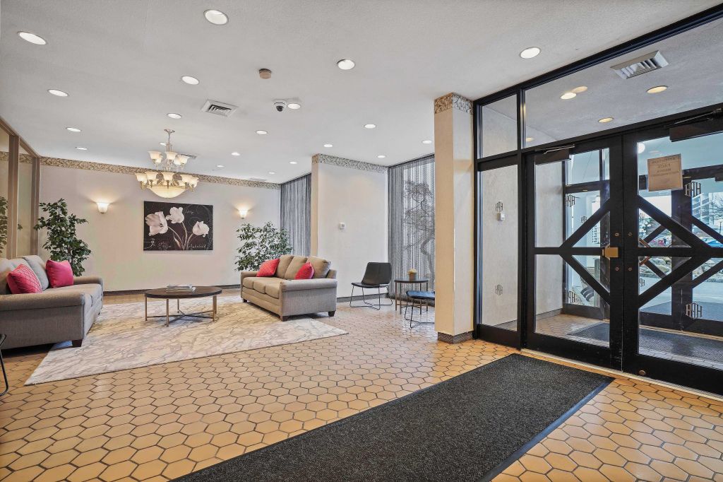 Property photo 2 of 13 <Alttext/>