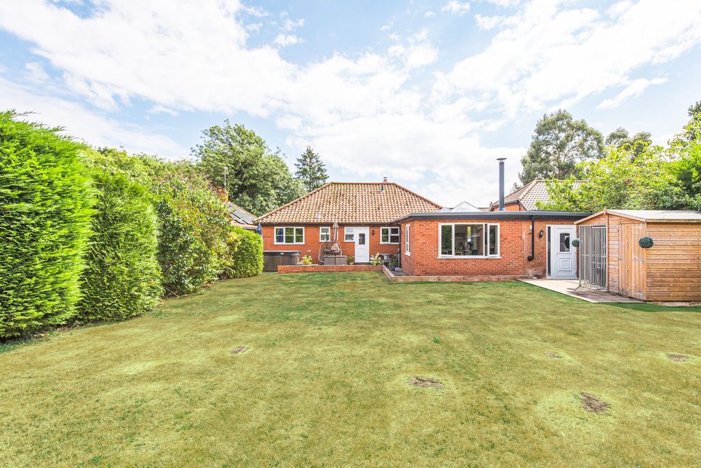Property photo 1 of 16