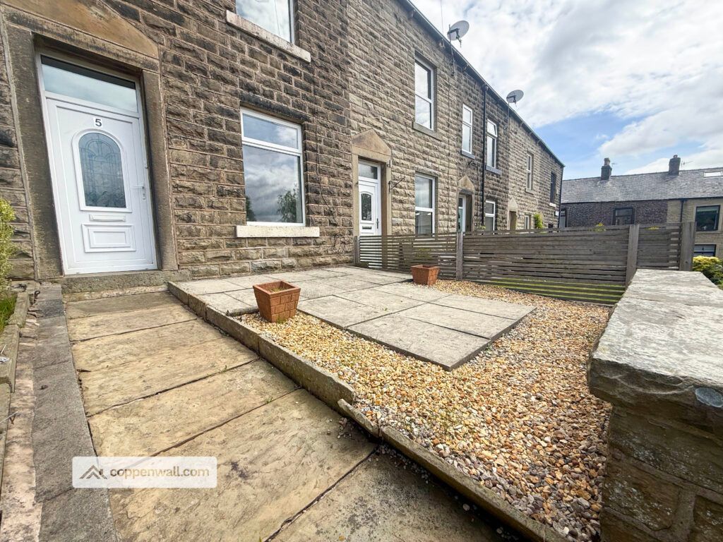 Property photo 3 of 32