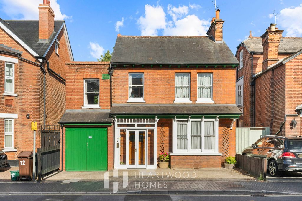 Property photo 1 of 32