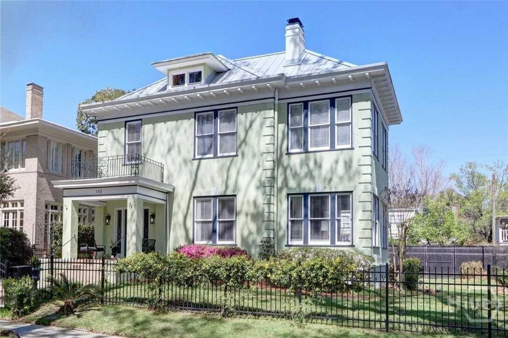 Property photo 1 of 31