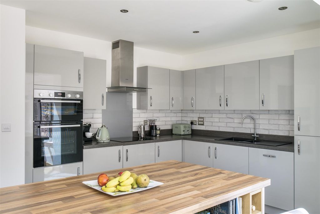 Property photo 3 of 18 1498825 (9).Jpg