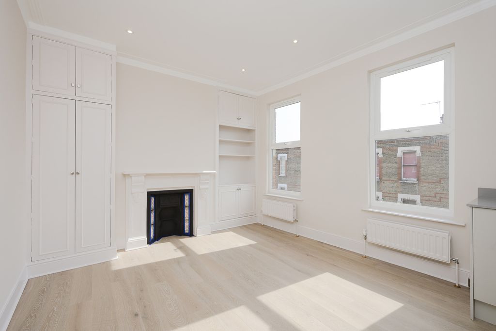 Property photo 2 of 8 Picture No. 05