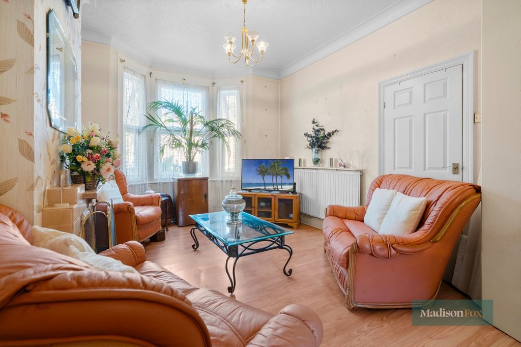 Property photo 3 of 17 Picture No. 03