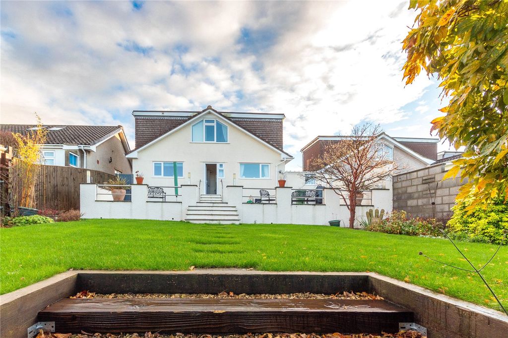 Property photo 2 of 27 Picture No. 03