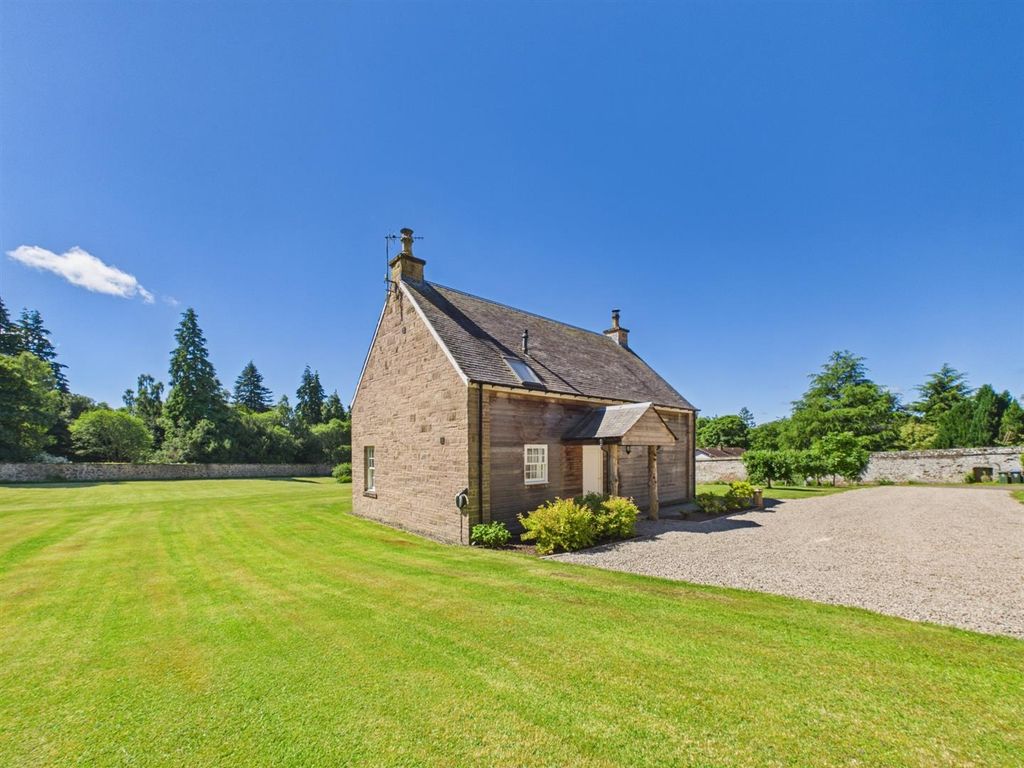 Property photo 3 of 34 Cam03924G0-Pr0088-Still021.Jpg