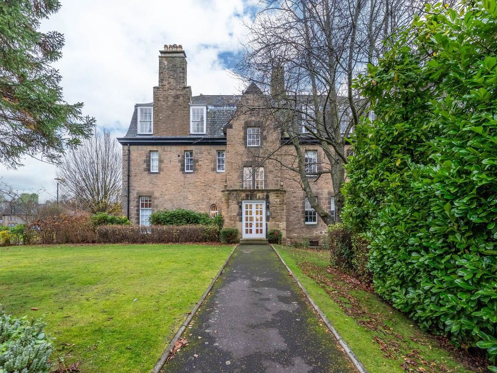 Property photo 2 of 17 3-3Eastsuffolkpark-46