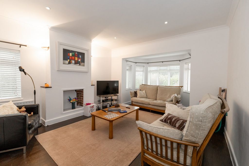 Property photo 3 of 17 Picture No. 20