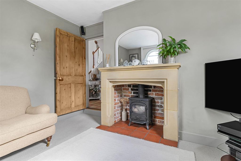 Property photo 3 of 28 44_78611.Jpg