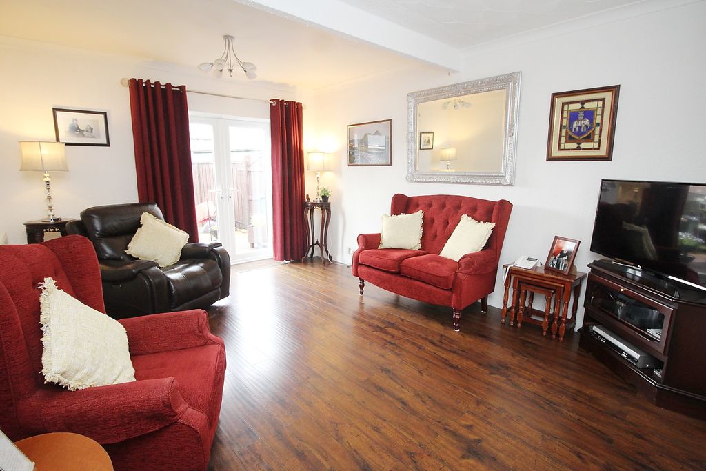 Property photo 2 of 19
