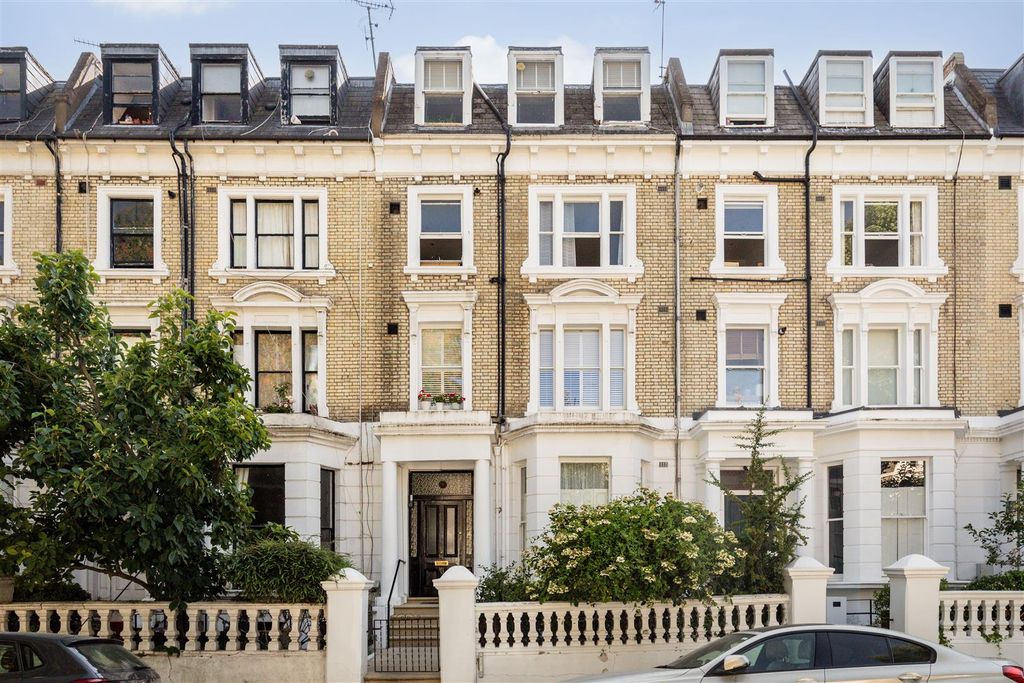 Property photo 1 of 9 Elsham Road-13.Jpg