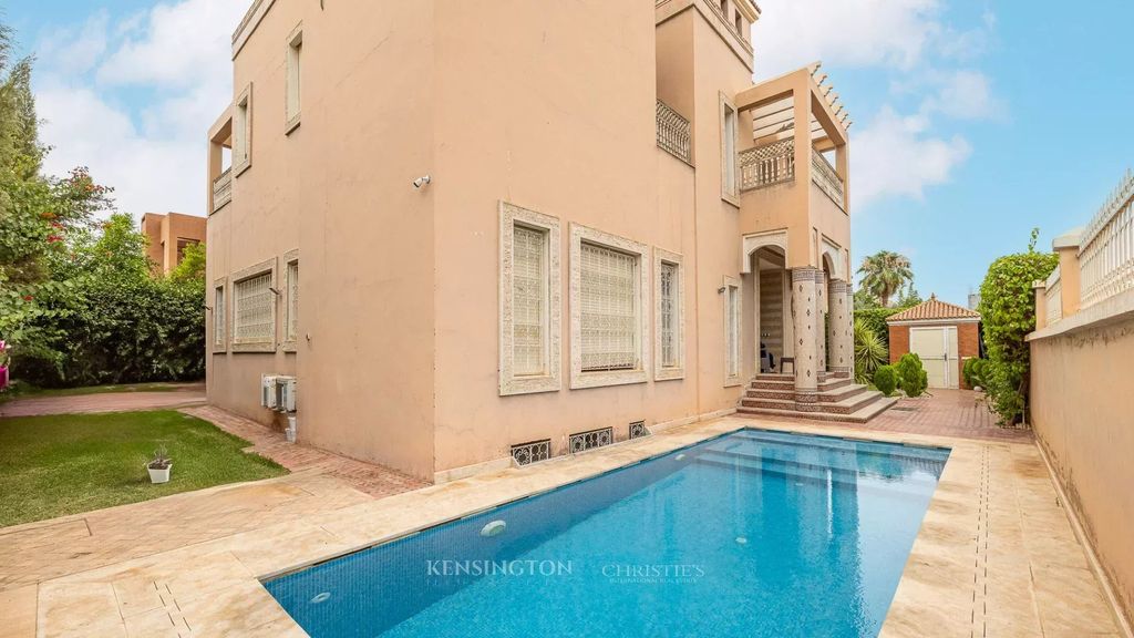 Property photo 2 of 25