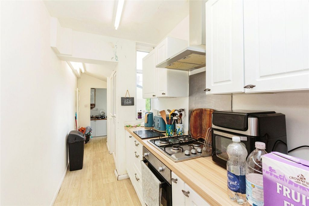 Property photo 3 of 17 Photography
