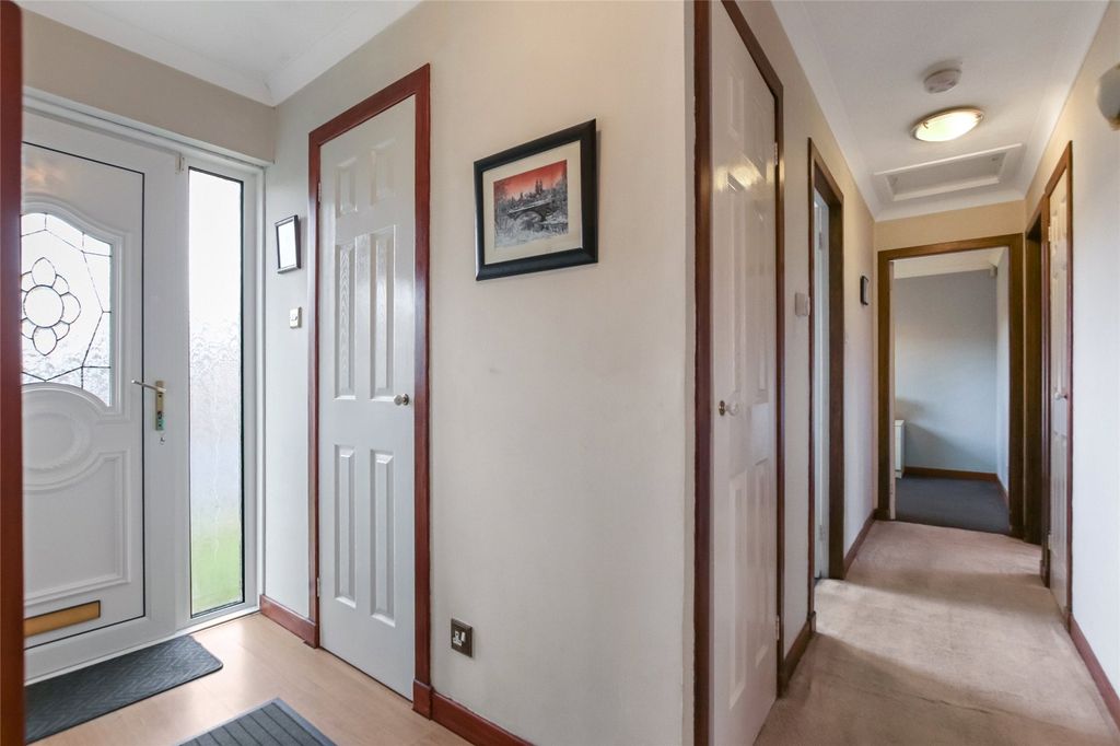 Property photo 3 of 21 Picture No. 03