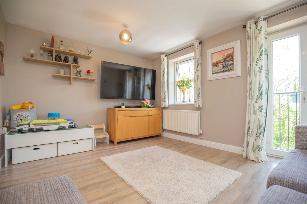 Property photo 3 of 20 Picture No. 15