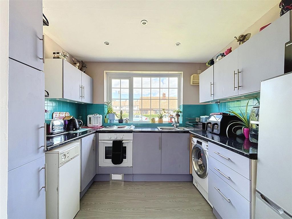Property photo 2 of 13 Kitchen