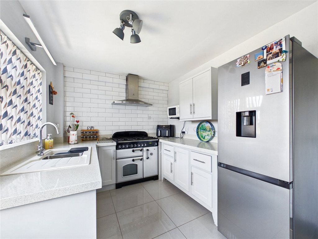 Property photo 3 of 29 Picture No. 13