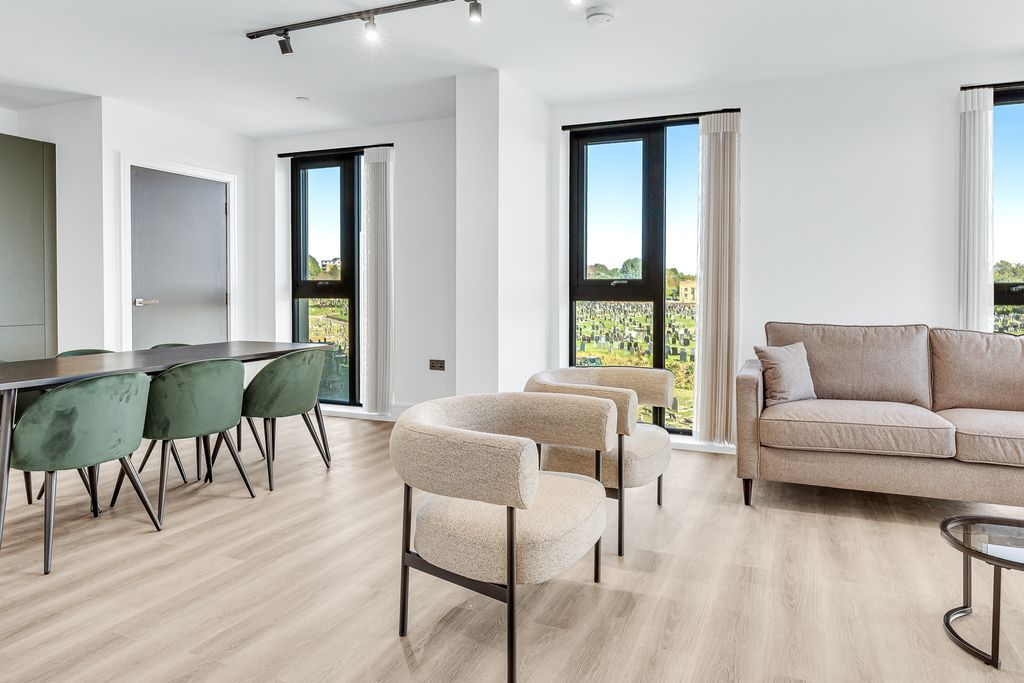 Property photo 3 of 16