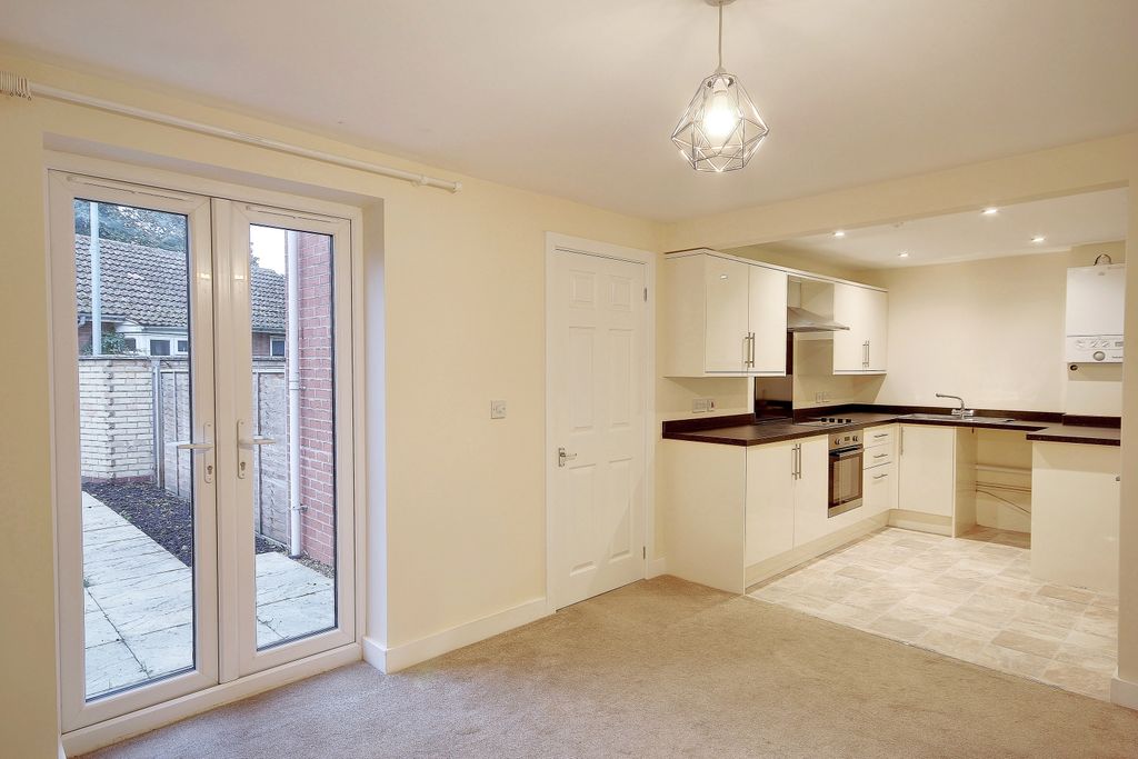 Property photo 2 of 9 1