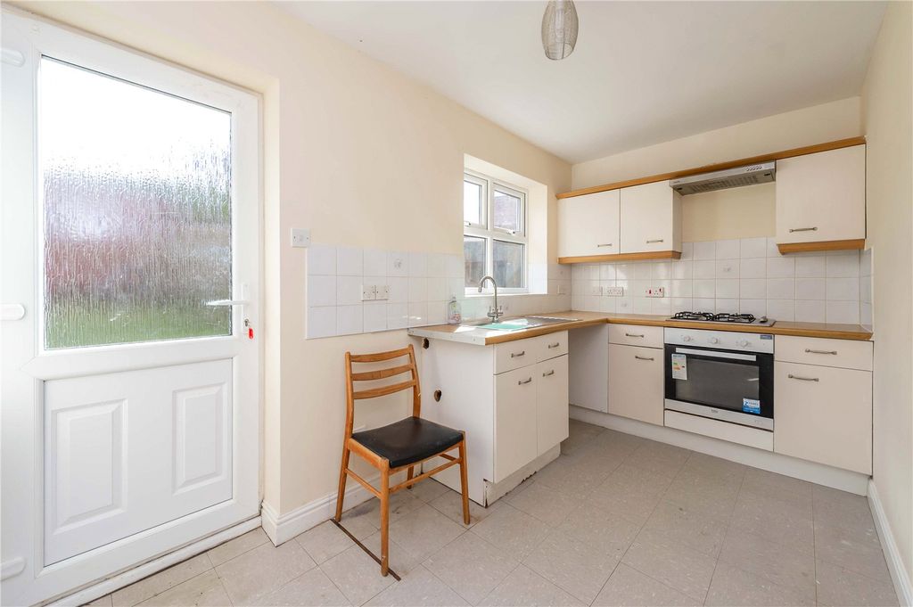 Property photo 2 of 19 Picture No. 13